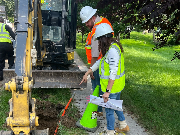 Shadowing a field worker on site — limited WiFi, on ladders, on the move